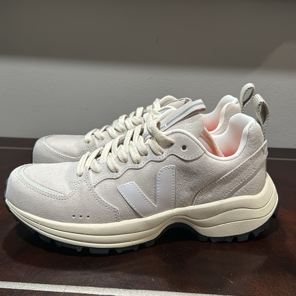 Veja Venturi II Hexamesh sneakers - Picture 3 of 5